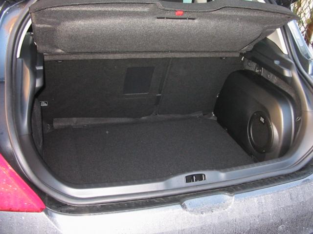 http://www.forum-peugeot.com/Forum/mesimages/21468/peugeot 308 011.jpg